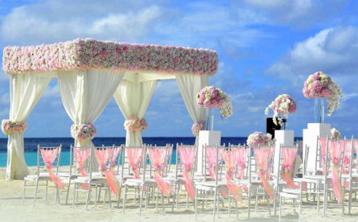 1977年出生的是什么命_属蛇的1977年出生的是什么命