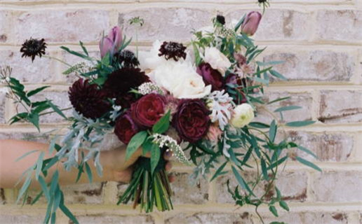 2029年4月8日婚礼攻略：结婚不宜日，祭祀与修饰墙壁的最佳选择