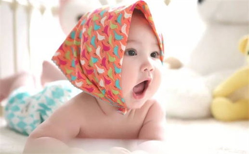 李姓男生如何取一个意境深远的好名字？